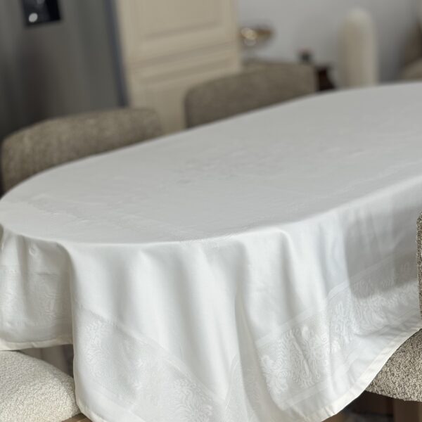 رومیزی ضدآب