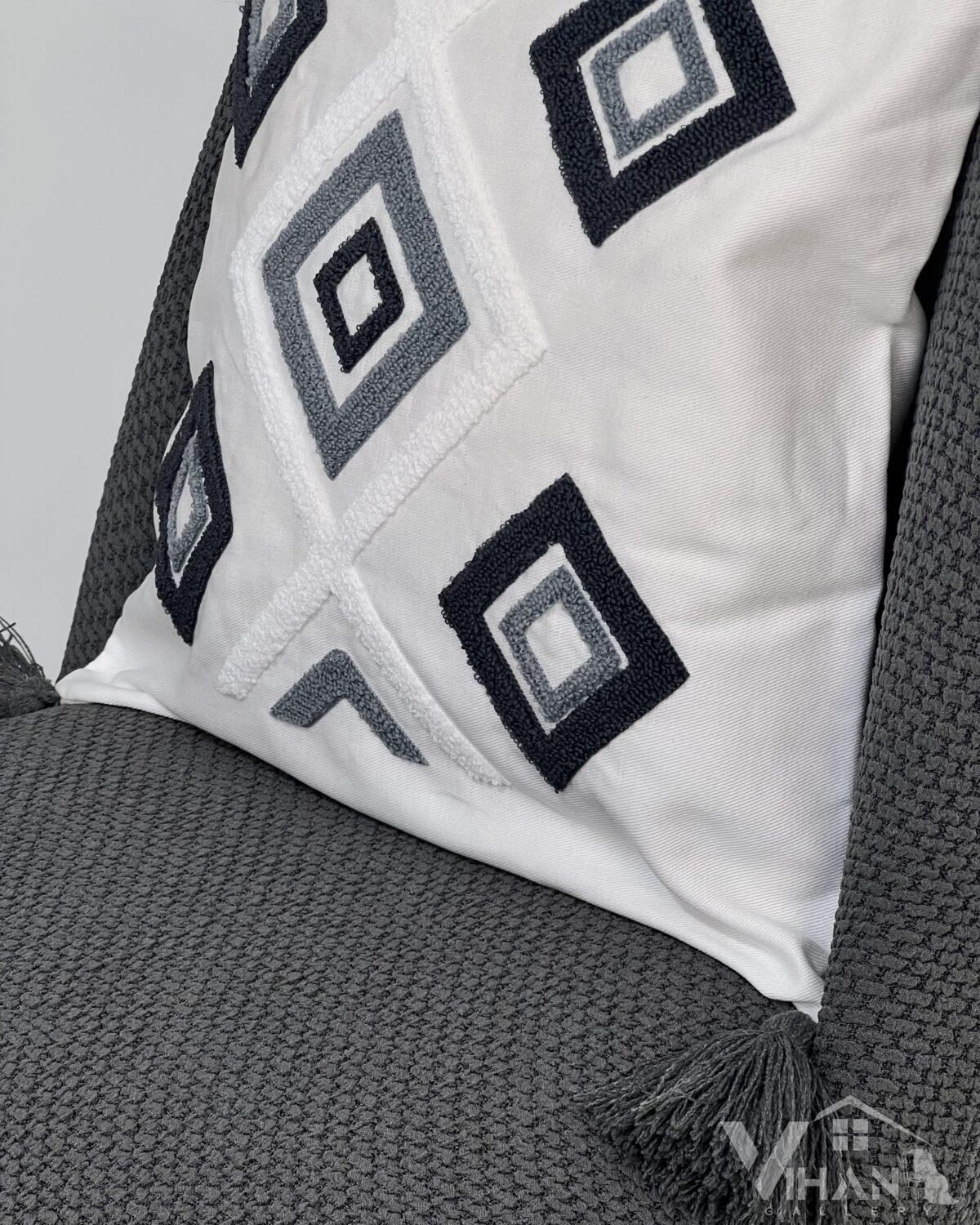 کاور کوسن پانچ منگوله - تصویر 2