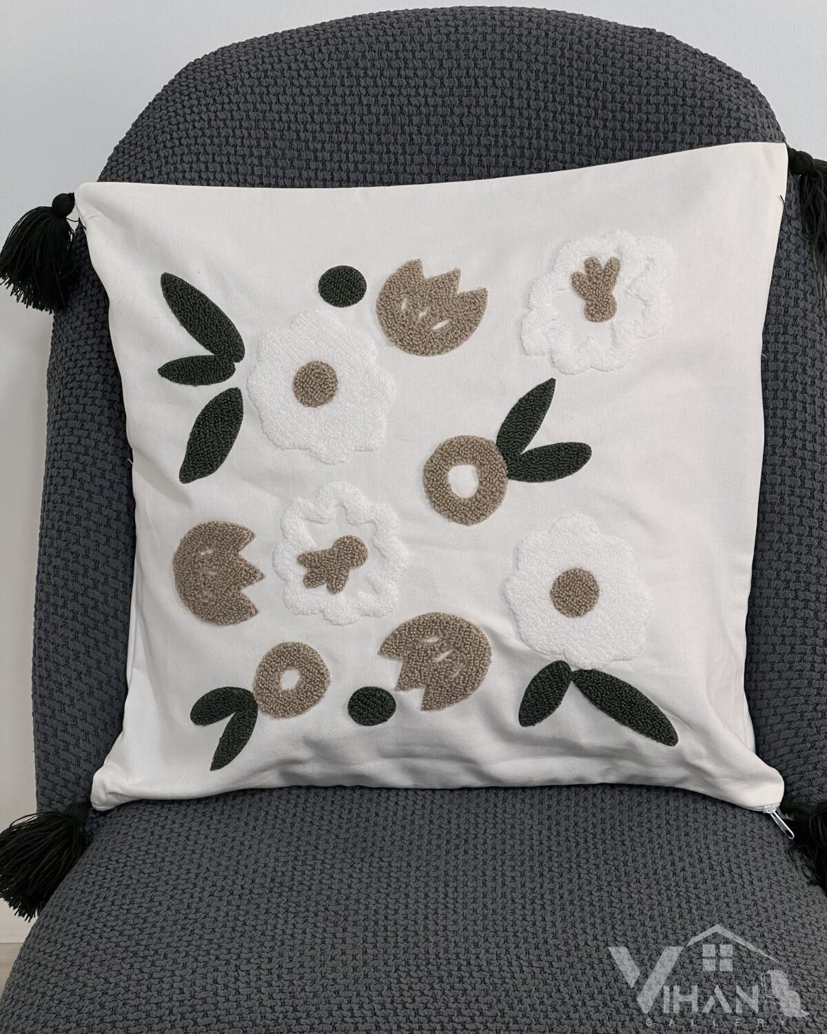 IMG_9233 کاور کوسن پانچ منگوله - تصویر 1